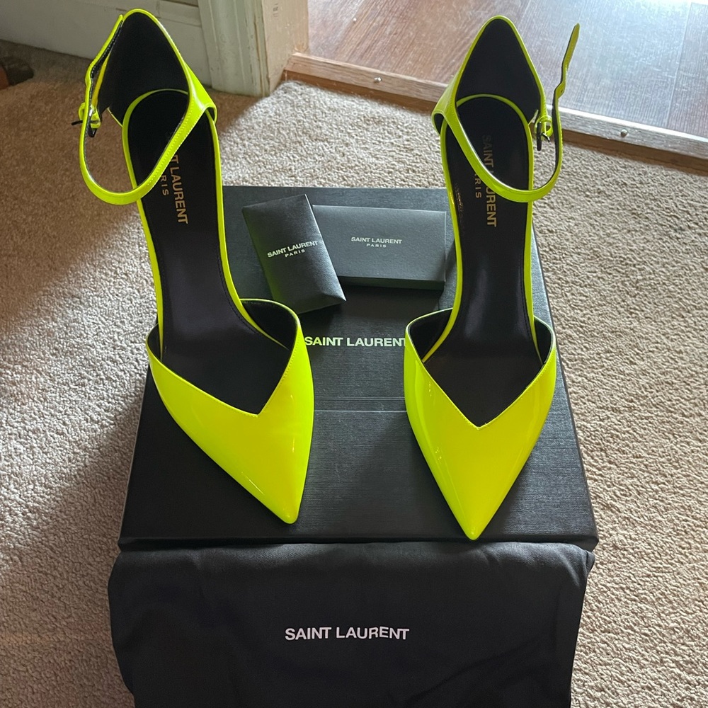 Brand new, never worn Saint Laurent Heels
